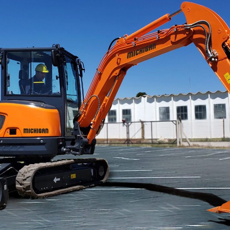 Excavadora MEC40 Michigan