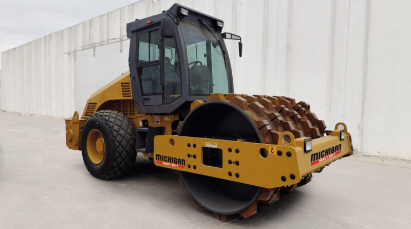 Rolo Vibro-compactador MEC14TN Michigan