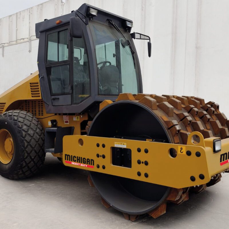 Rolo Vibro-compactador MEC14TN Michigan