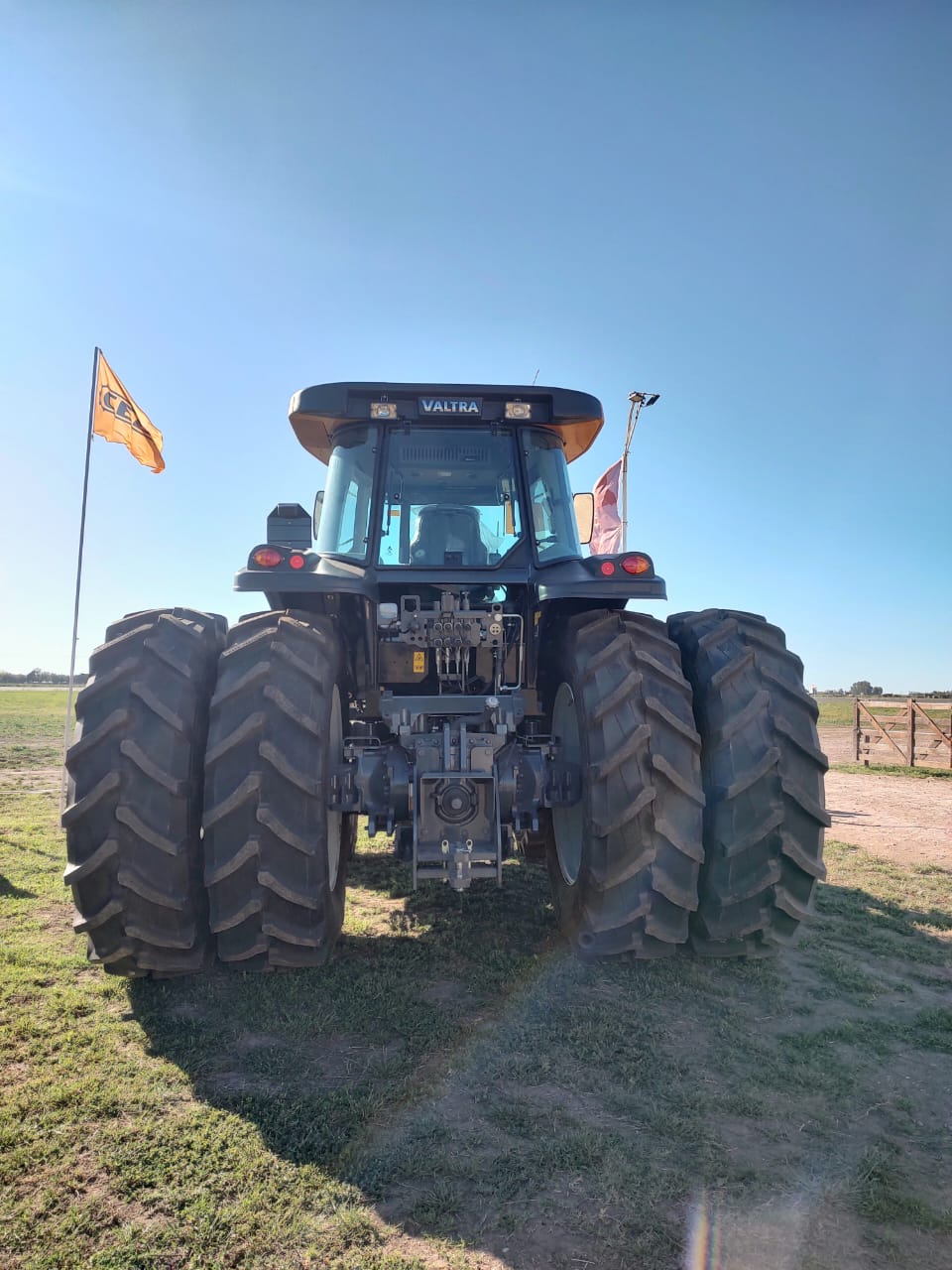TRACTO VALTRA BT 210 AÑO 2023 - Imagen 8