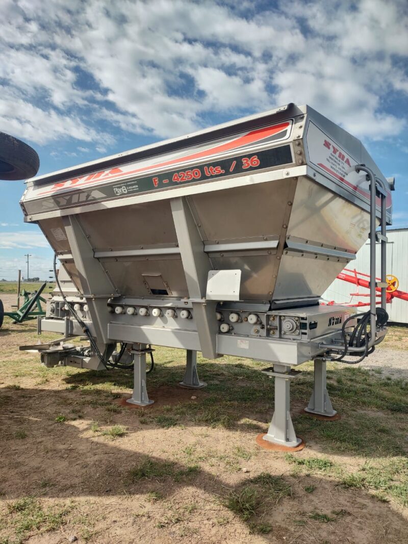 FERTILIZADORA SYRA EXTREME 4250