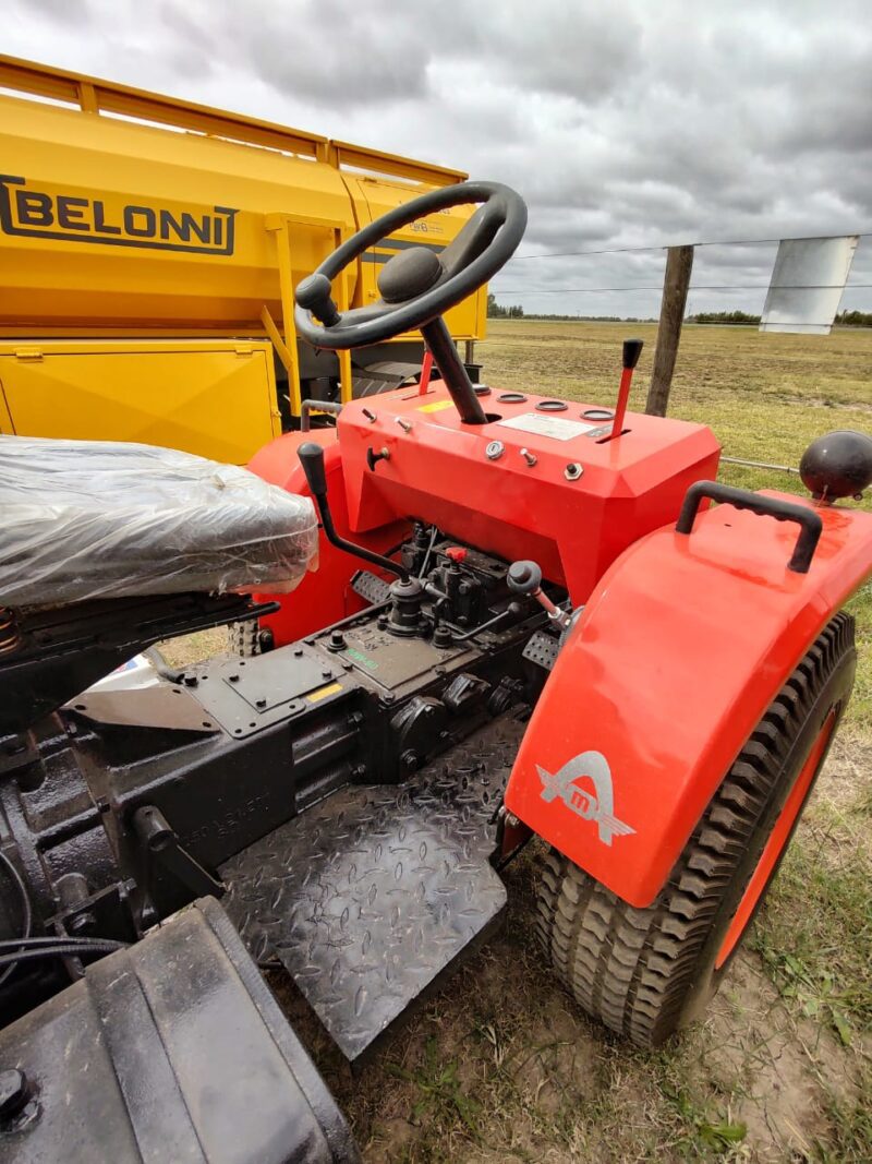 TRACTOR HANOMAG INV2 DESMALEZADORA