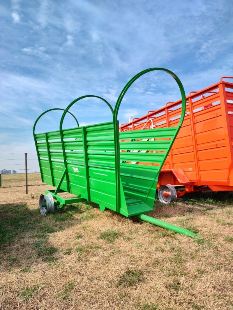 CARGADOR DE HACIENDA TRANSPORTABLE
