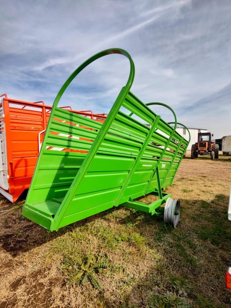 CARGADOR DE HACIENDA TRANSPORTABLE