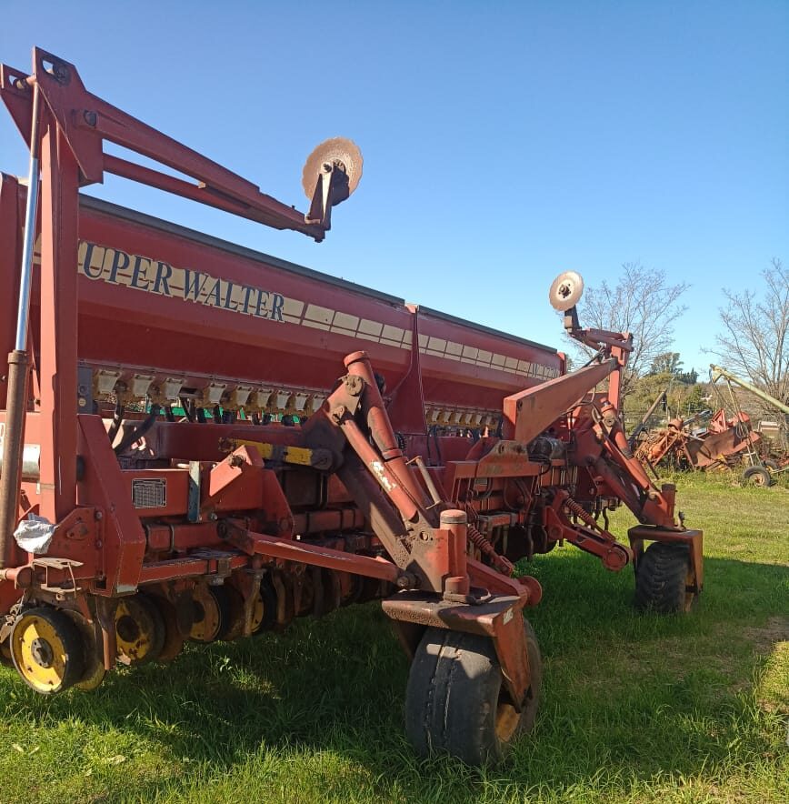 SEMBRADORA SUPER WALTER W1770 SERIE IV DE 29 A 21 CM