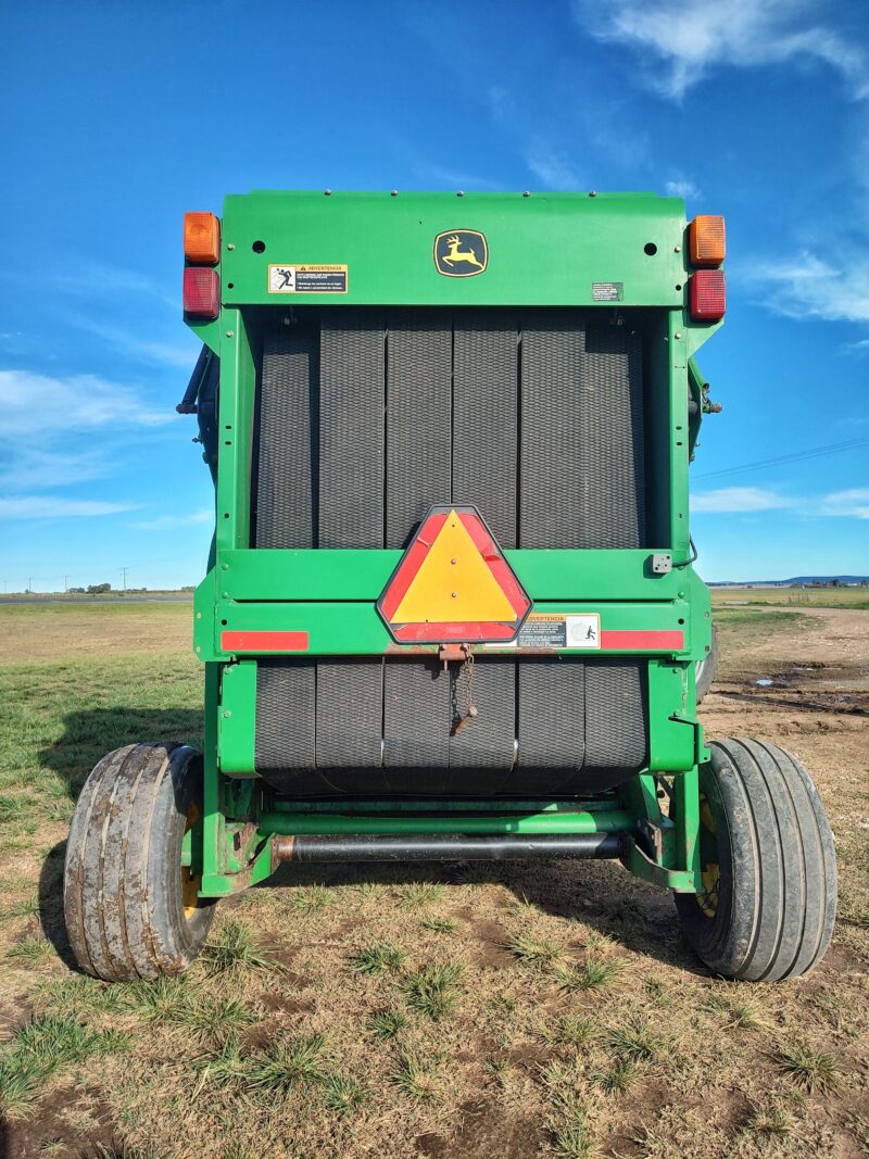 ROTOENFARDADORA JOHN DEERE 467