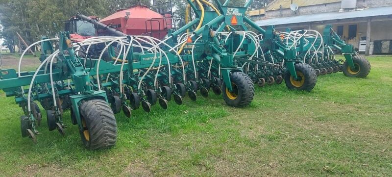 Sembradora Pierobon Turbosem II 54 a 21