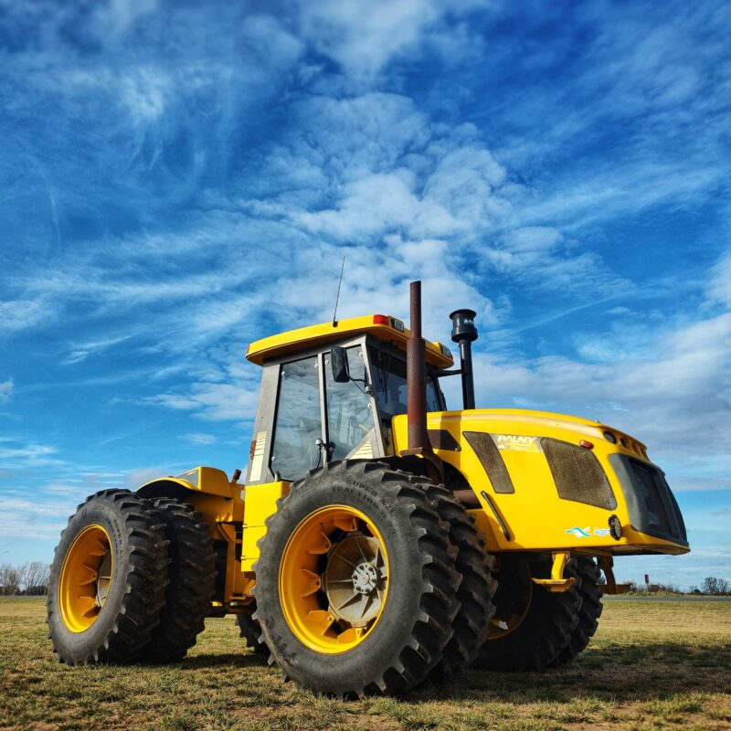 TRACTOR PAUNY 540C AÑO 2011 CUB/NUEVAS CENTRO CERRADO