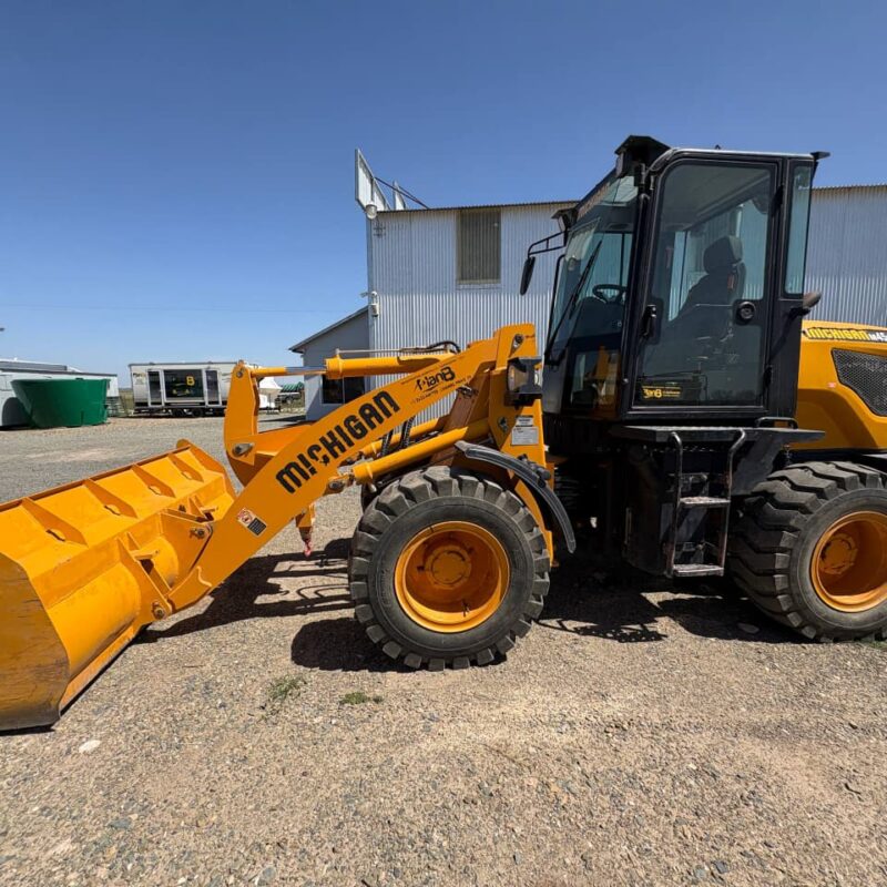 PALA CARGADORA MICHIGAN M45HD AÑO 2024