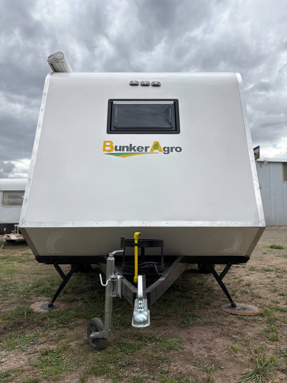 CASILLA DE TURISMO DE FIBRA BUNKER AGRO PARA 2 PERSONAS - Imagen 11