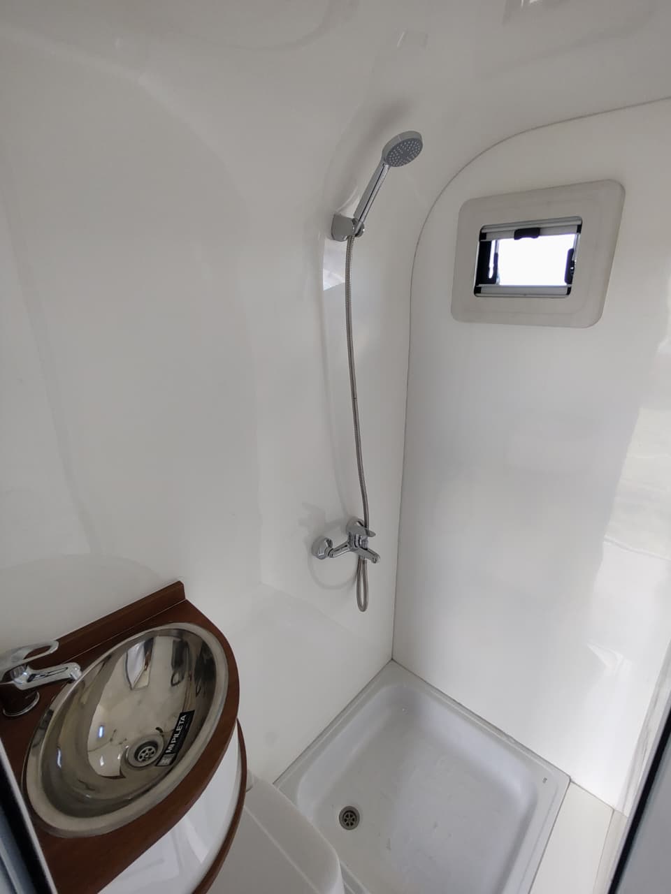 CASILLA DE TURISMO DE FIBRA BUNKER AGRO PARA 2 PERSONAS - Imagen 8
